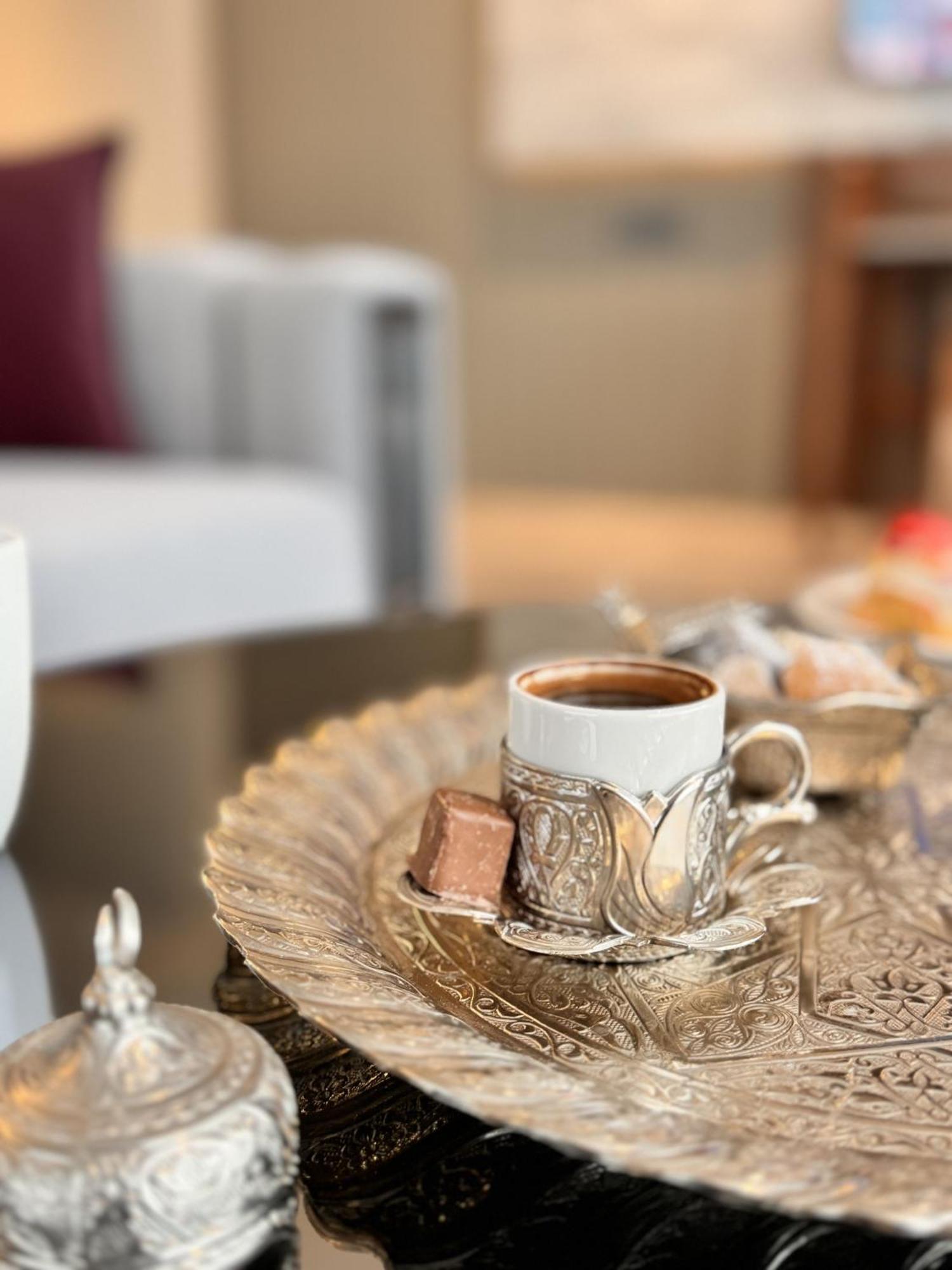 Ezkar Bathonea Art Istanbul Hotel Luaran gambar