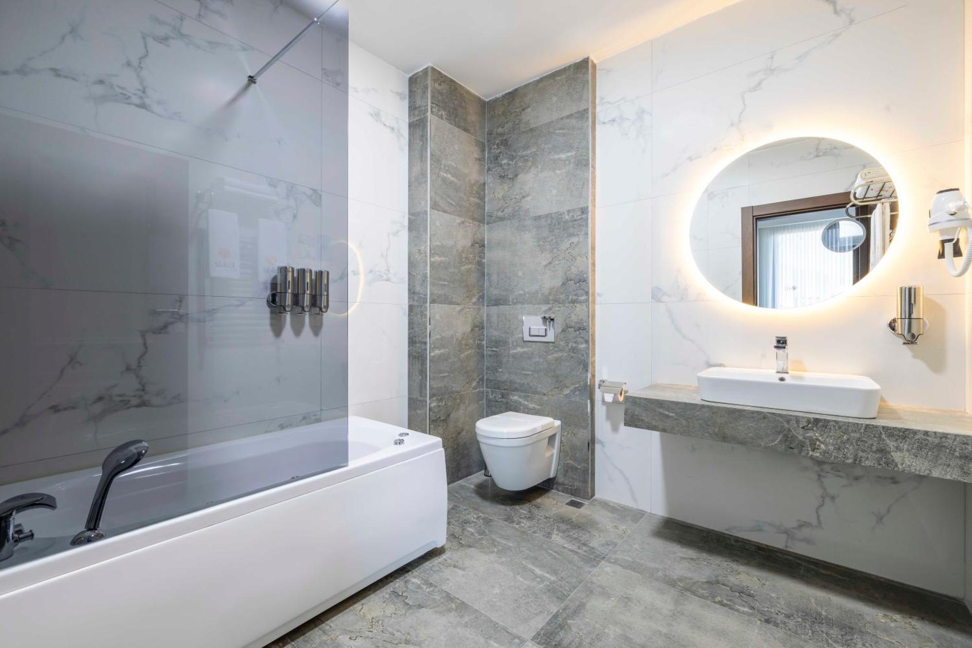 Ezkar Bathonea Art Istanbul Hotel Luaran gambar