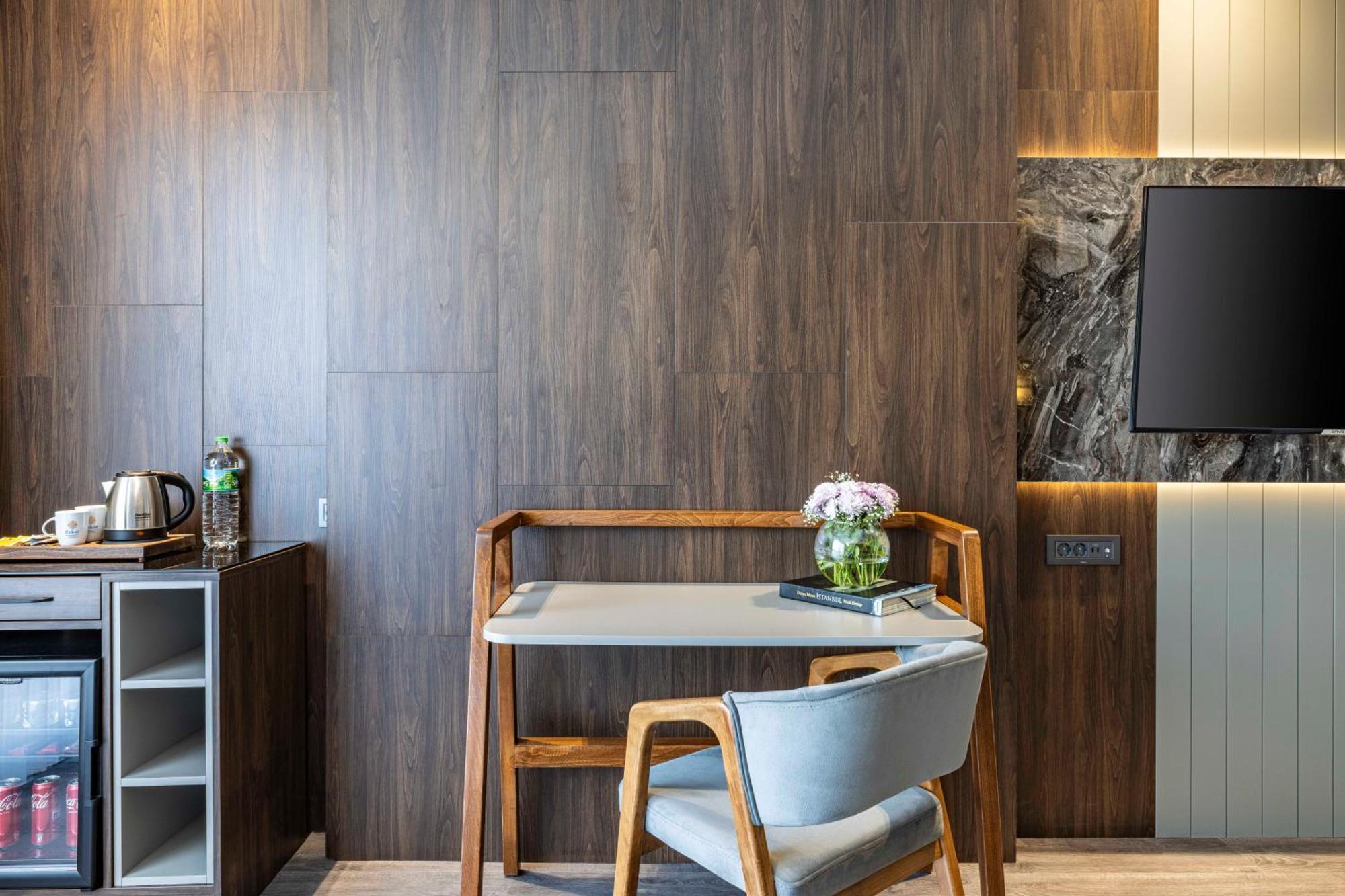 Ezkar Bathonea Art Istanbul Hotel Luaran gambar