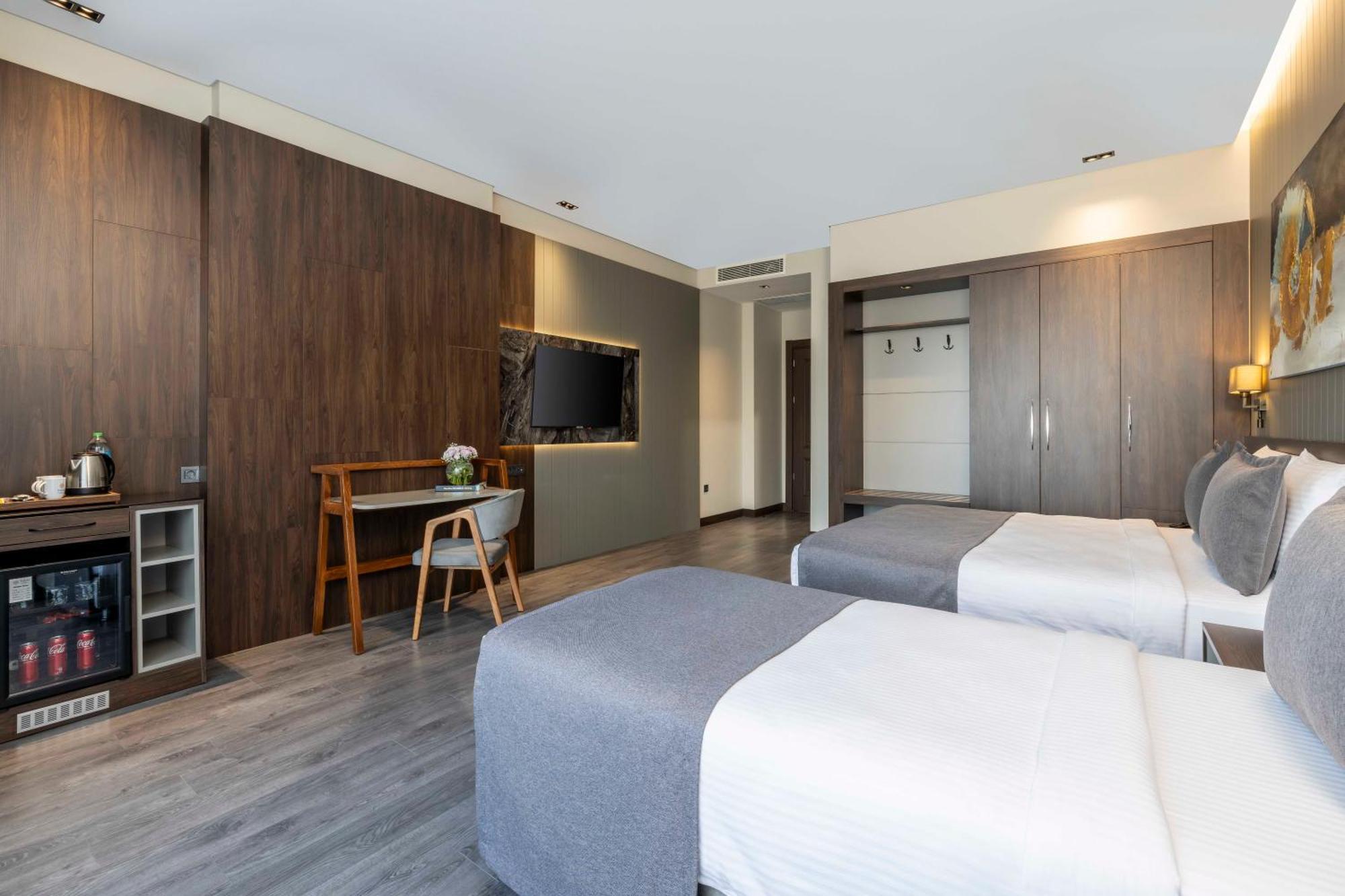 Ezkar Bathonea Art Istanbul Hotel Luaran gambar