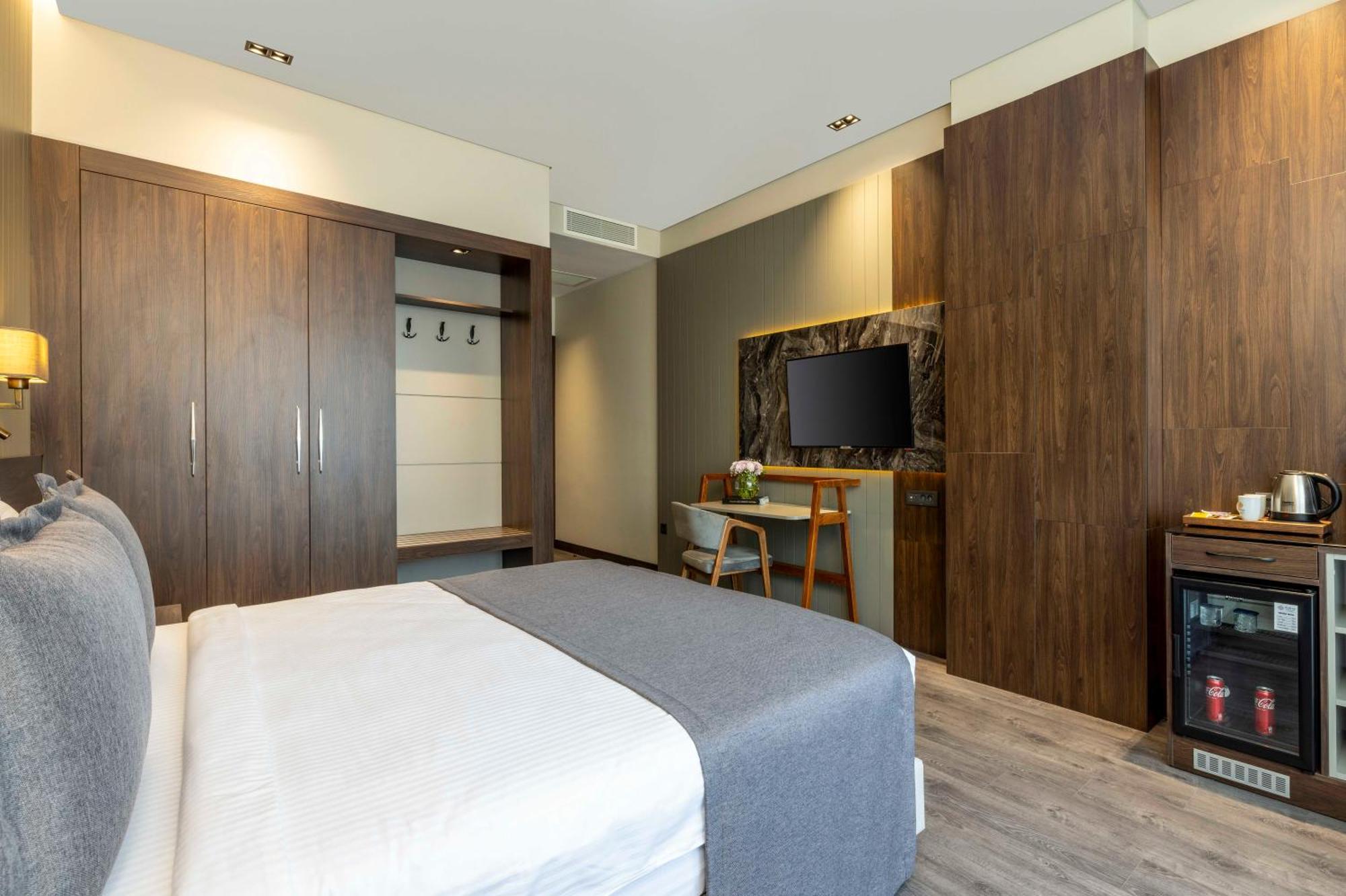Ezkar Bathonea Art Istanbul Hotel Luaran gambar