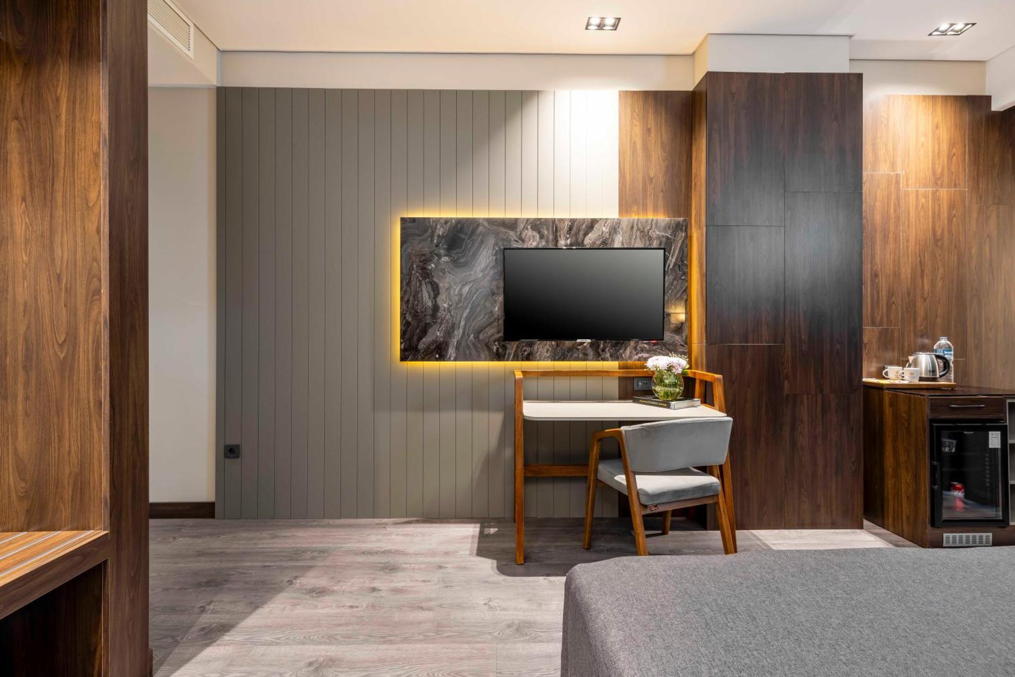 Ezkar Bathonea Art Istanbul Hotel Luaran gambar